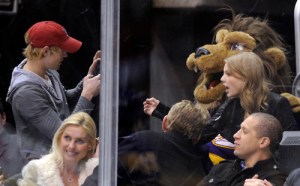 Wild Kings Hockey Chord Overstreet, Kings mascot, Taylor Swift