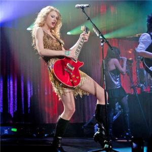 Taylor-Paris-Zenith-005