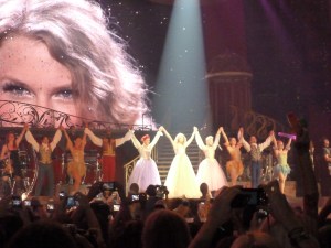 Speak-Now-211-Finale