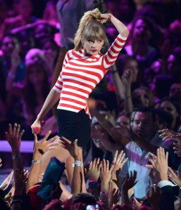 2012 MTV Video Music Awards - Show