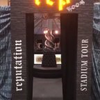 Tour Talk: Taylor gives us a peek at the rep room!